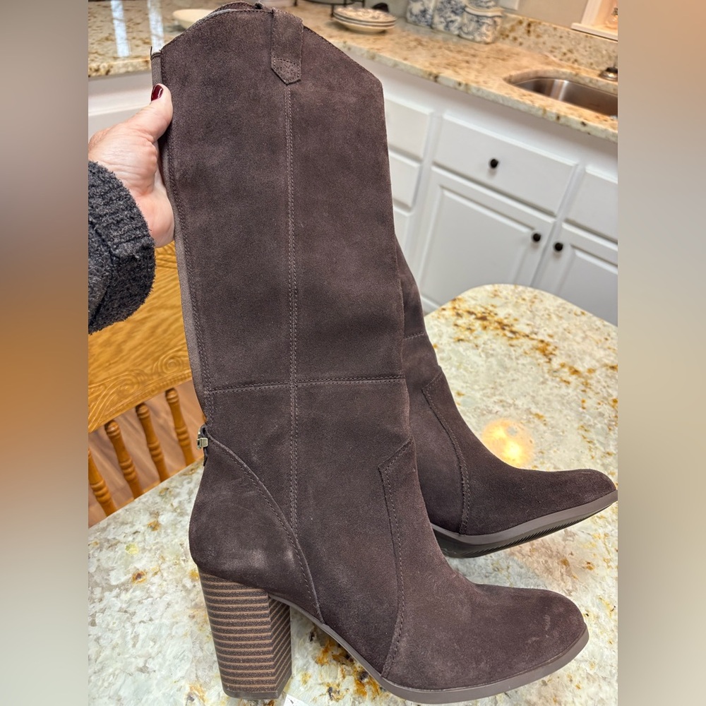 Koolaburra by UGG Sharlin Tall Heeled Boots Dark Brown Suede Women’s 8 Chic - Picture 8 of 8